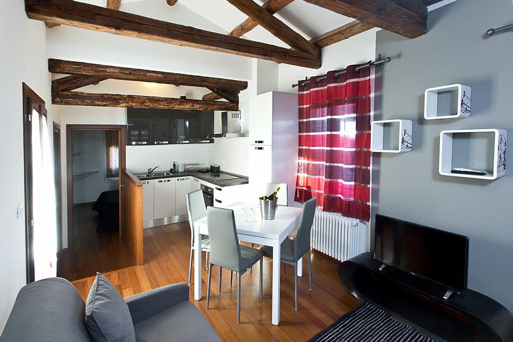 Good Wine Apartments Venesia Ruang foto