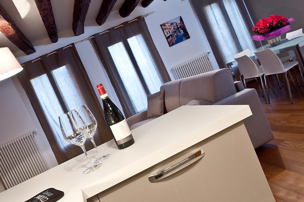 Good Wine Apartments Venesia Ruang foto