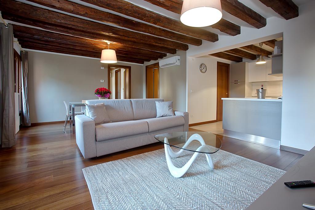 Good Wine Apartments Venesia Ruang foto