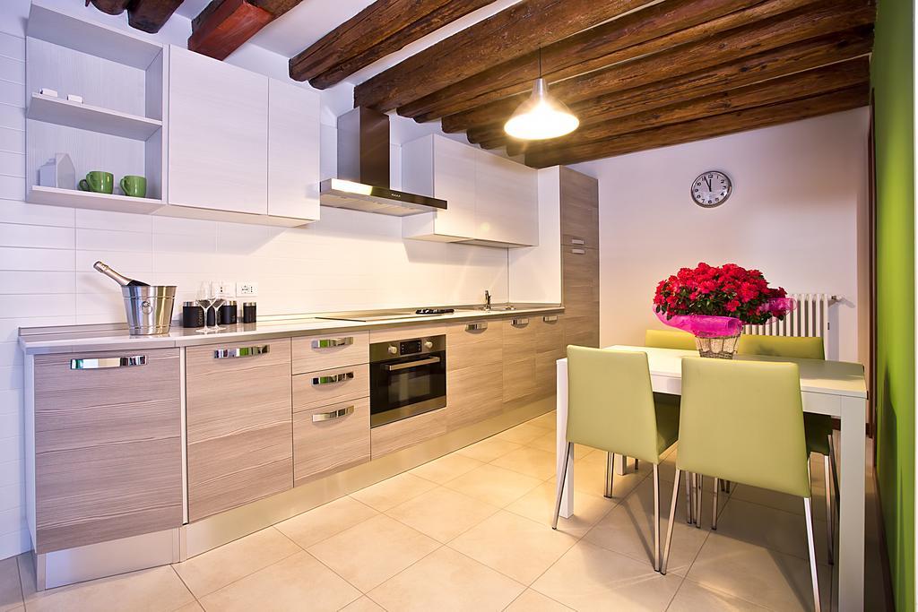 Good Wine Apartments Venesia Ruang foto
