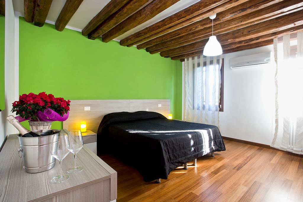 Good Wine Apartments Venesia Ruang foto