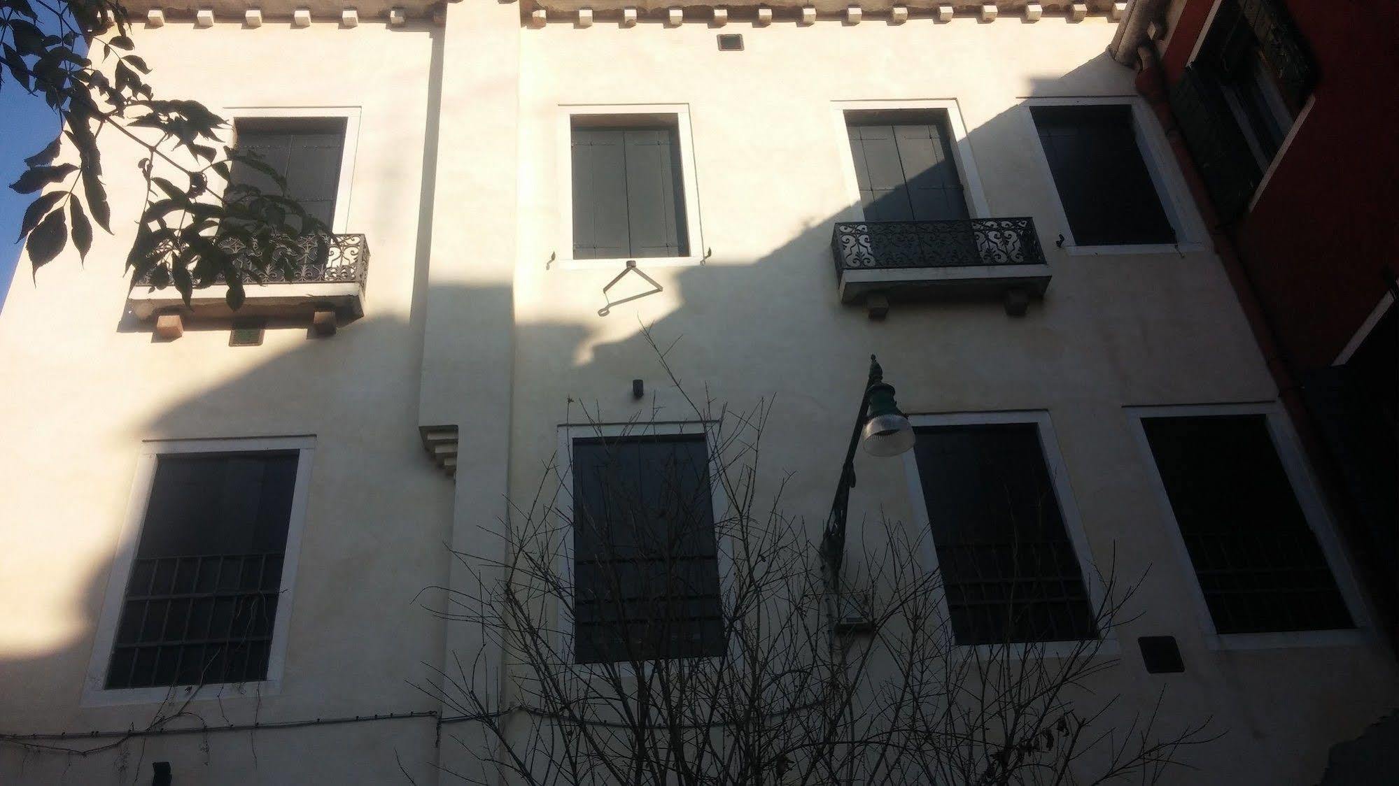 Good Wine Apartments Venesia Bagian luar foto