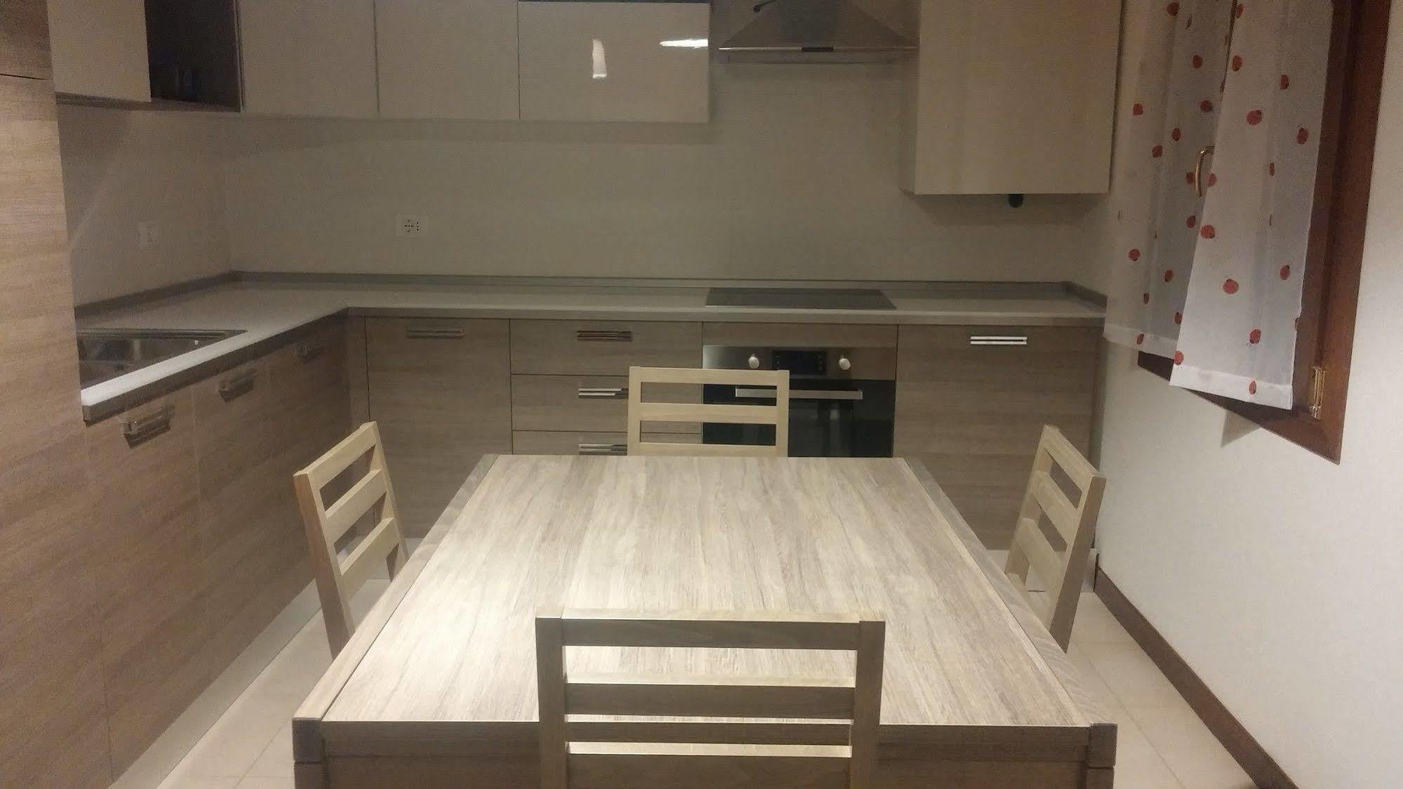 Good Wine Apartments Venesia Bagian luar foto