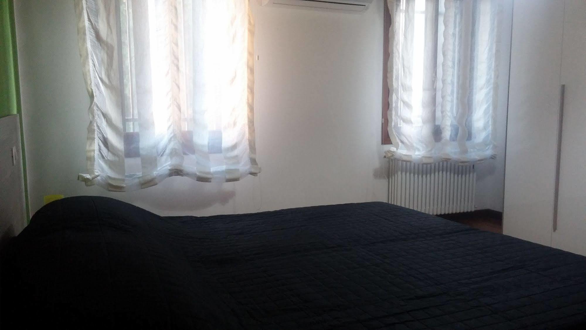 Good Wine Apartments Venesia Bagian luar foto