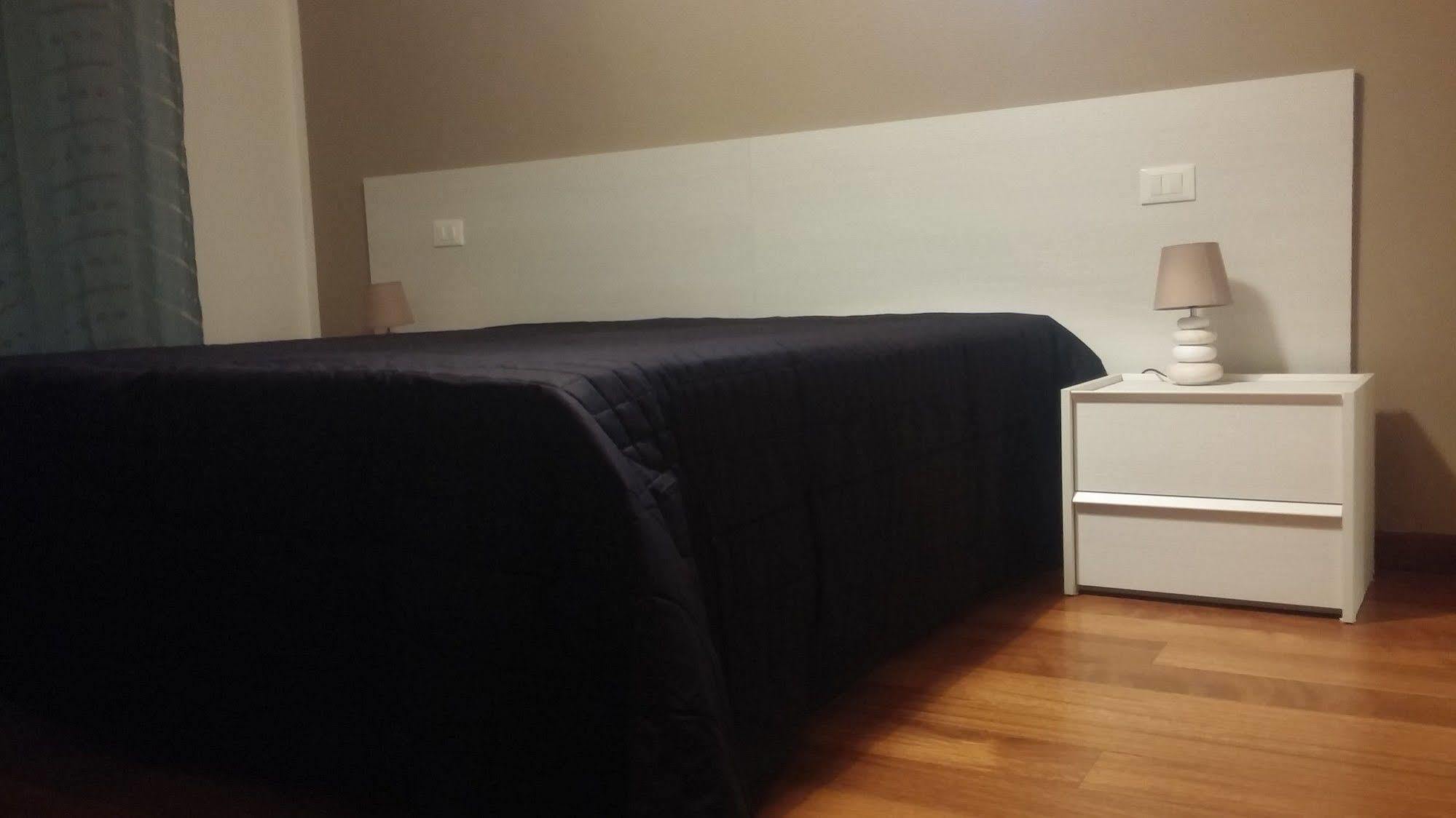 Good Wine Apartments Venesia Bagian luar foto